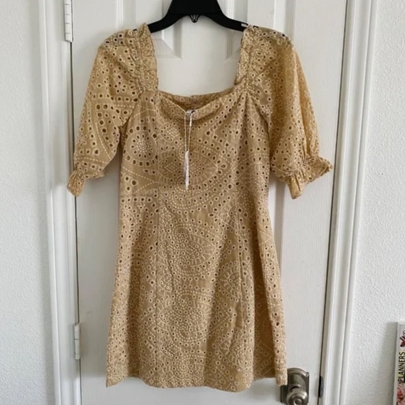 Beige Embroidered Square Neck Button-down Dress - Picture 14 of 16